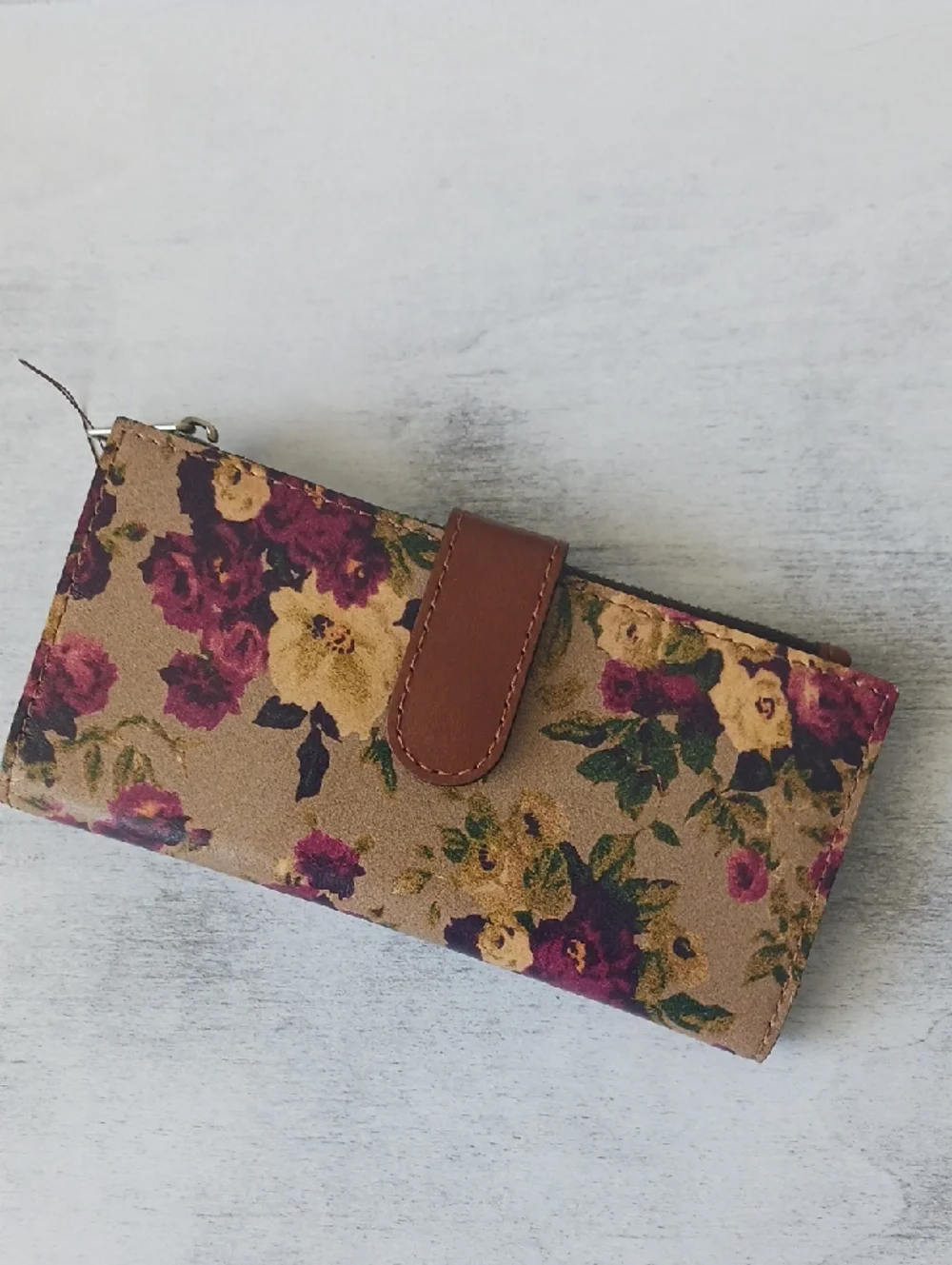 Patricia Nash Nazari Floral Leather Bi-Fold Wallet RFID Antique Rose Tan Red